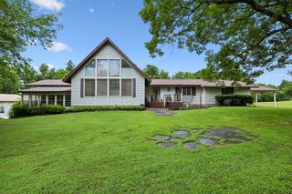 11627 Bell Buckle Rd, Bell Buckle, TN 37020
