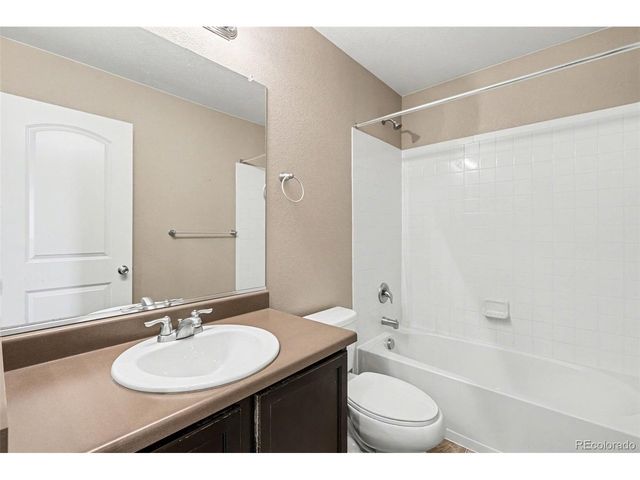 6346 N Espana St, Aurora, CO 80019