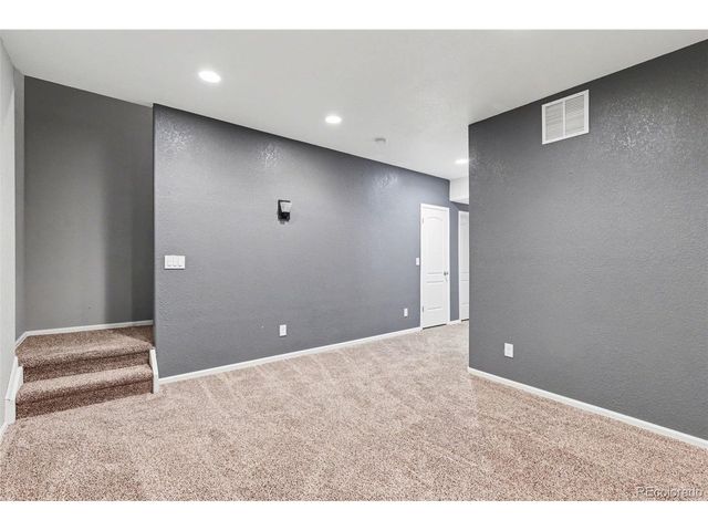 6346 N Espana St, Aurora, CO 80019