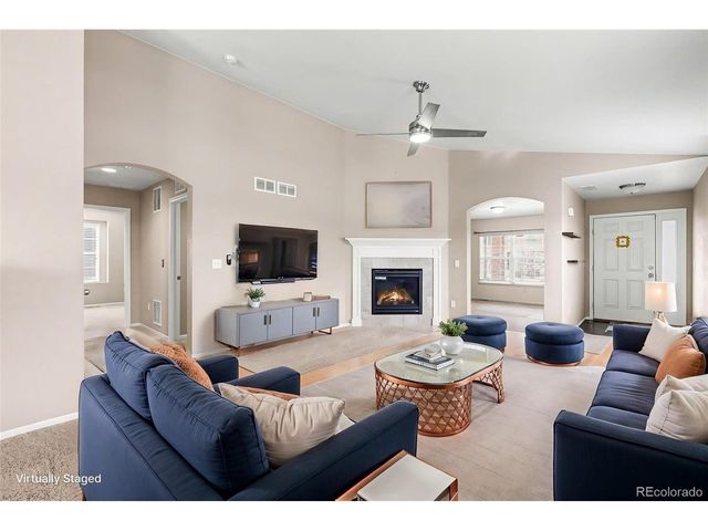 6346 N Espana St, Aurora, CO 80019