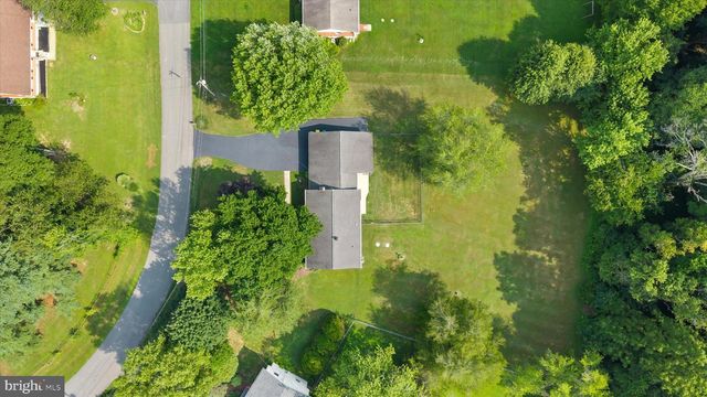 28 LYRIC DR, Newark, DE 19702