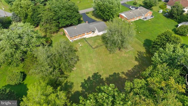28 LYRIC DR, Newark, DE 19702