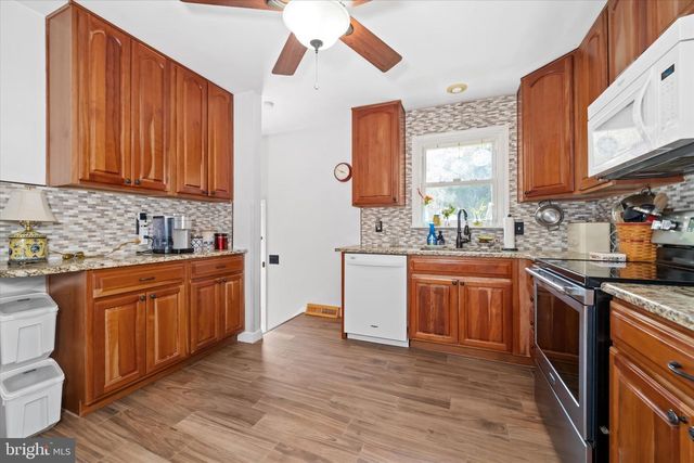 28 LYRIC DR, Newark, DE 19702