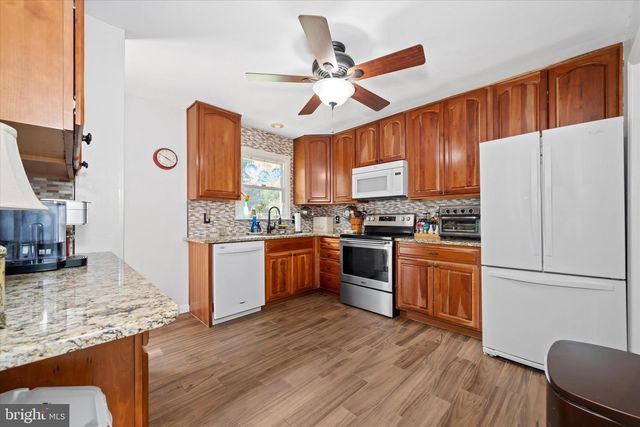 28 LYRIC DR, Newark, DE 19702