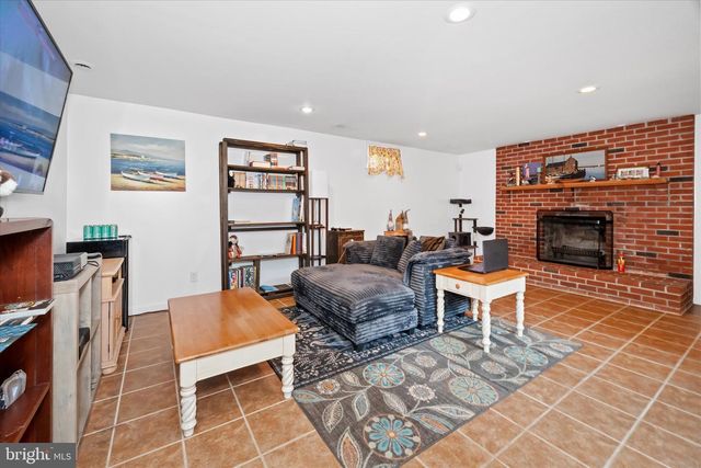 28 LYRIC DR, Newark, DE 19702