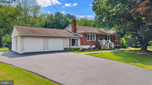 28 LYRIC DR, Newark, DE 19702