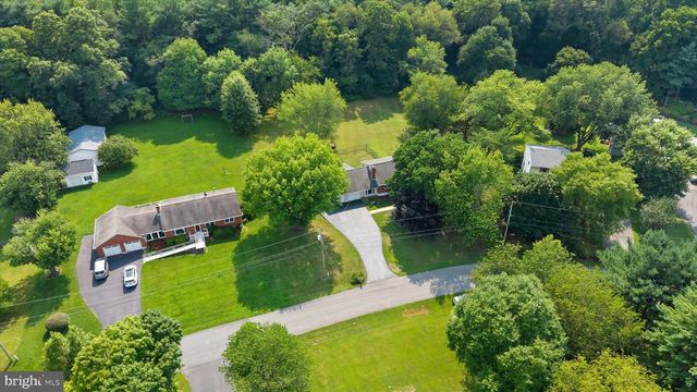 28 LYRIC DR, Newark, DE 19702