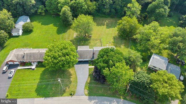 28 LYRIC DR, Newark, DE 19702