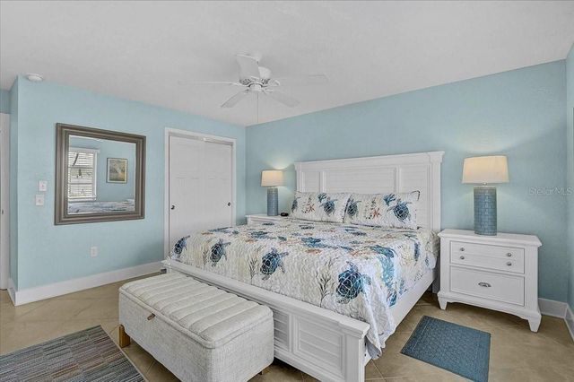 5830 MIDNIGHT PASS ROAD 51, Sarasota, FL 34242