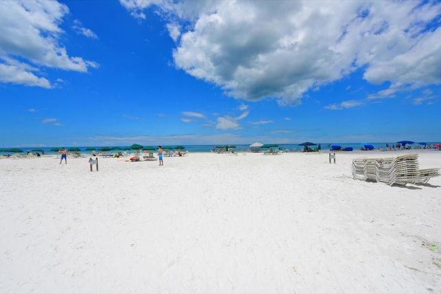 5830 MIDNIGHT PASS ROAD 51, Sarasota, FL 34242