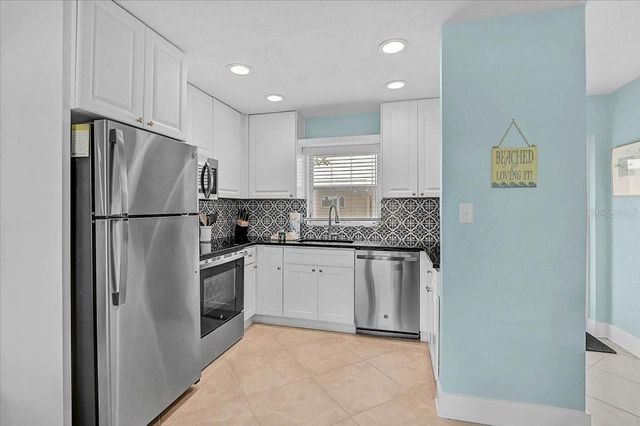 5830 MIDNIGHT PASS ROAD 51, Sarasota, FL 34242