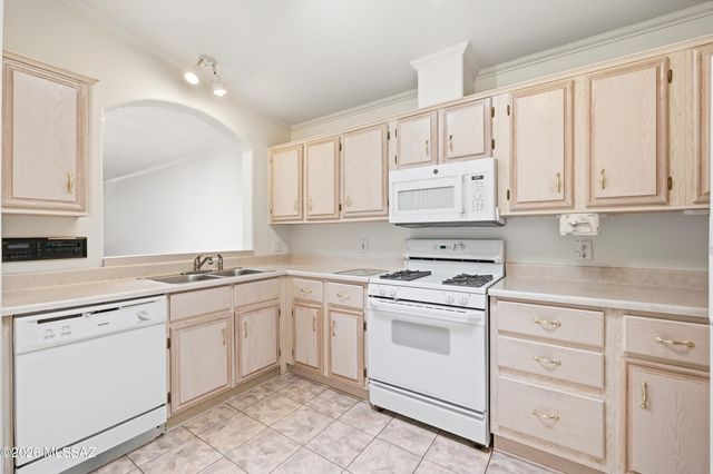 492 W Windham Boulevard, Green Valley, AZ 85614