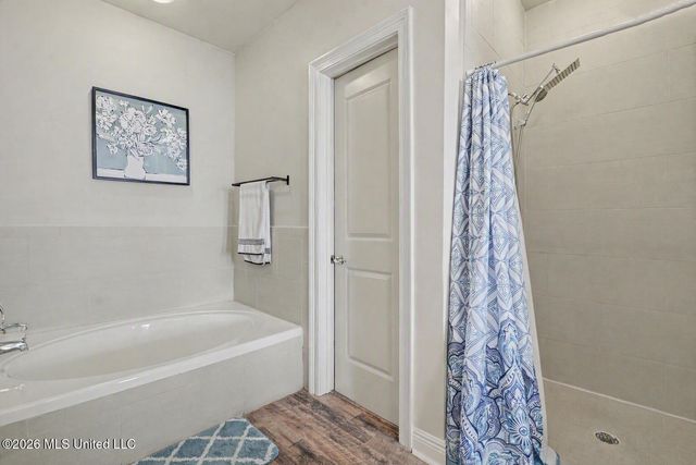 630 Bay Cove Drive, 311, Biloxi, MS 39532