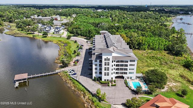 630 Bay Cove Drive, 311, Biloxi, MS 39532
