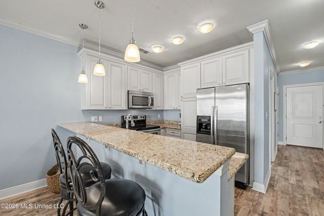 630 Bay Cove Drive, 311, Biloxi, MS 39532