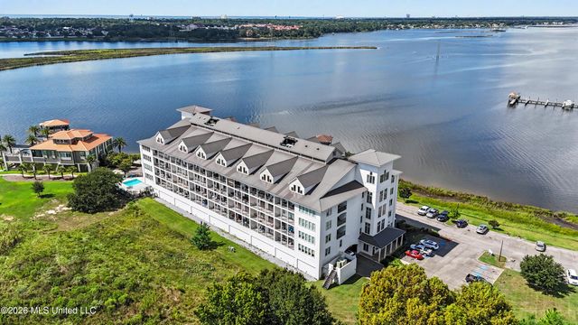 630 Bay Cove Drive, 311, Biloxi, MS 39532