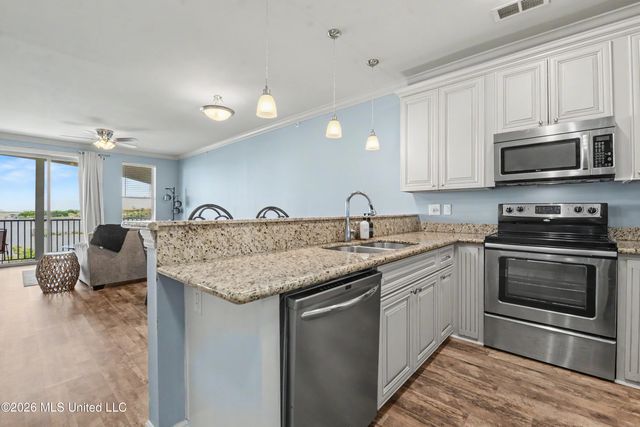 630 Bay Cove Drive, 311, Biloxi, MS 39532