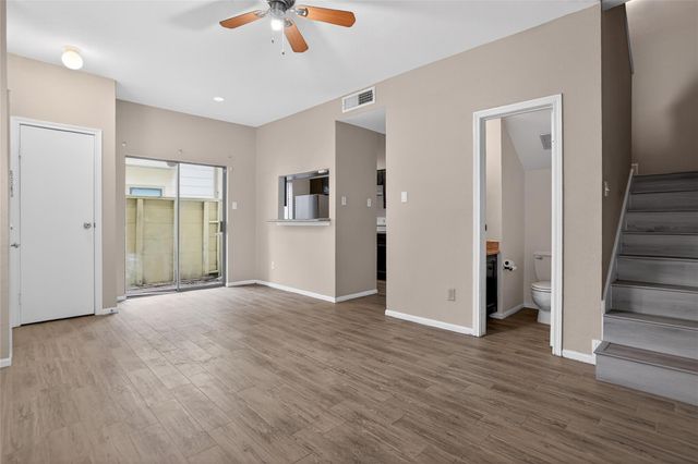 8299 Cambridge Street 706, Houston, TX 77054