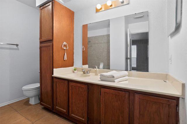 8299 Cambridge Street 706, Houston, TX 77054