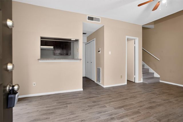 8299 Cambridge Street 706, Houston, TX 77054