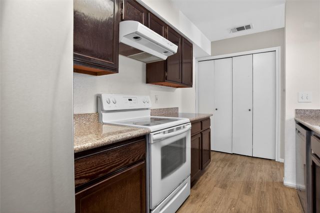 8299 Cambridge Street 706, Houston, TX 77054