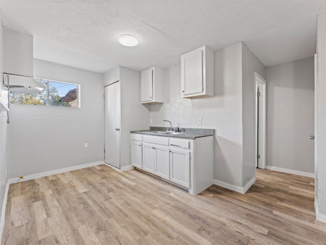 2610 Columbus Avenue, Fort Worth, TX 76164