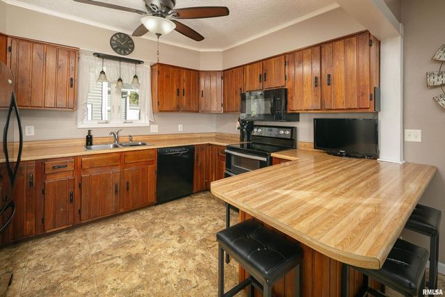 2821 Leclaire Street, Davenport, IA 52803