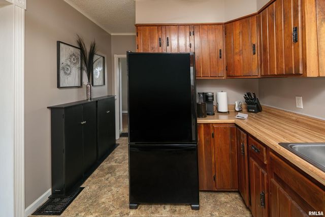 2821 Leclaire Street, Davenport, IA 52803