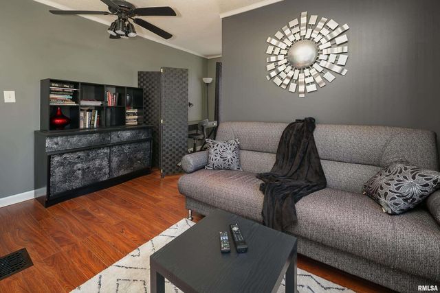 2821 Leclaire Street, Davenport, IA 52803