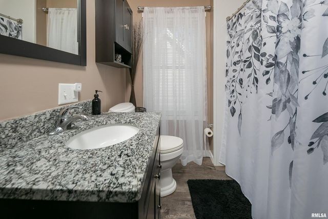 2821 Leclaire Street, Davenport, IA 52803