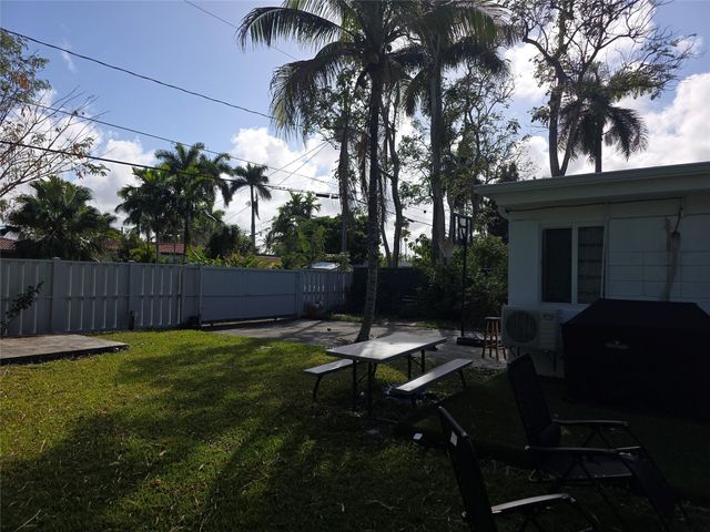 1532 Fletcher Street, Hollywood, FL 33020