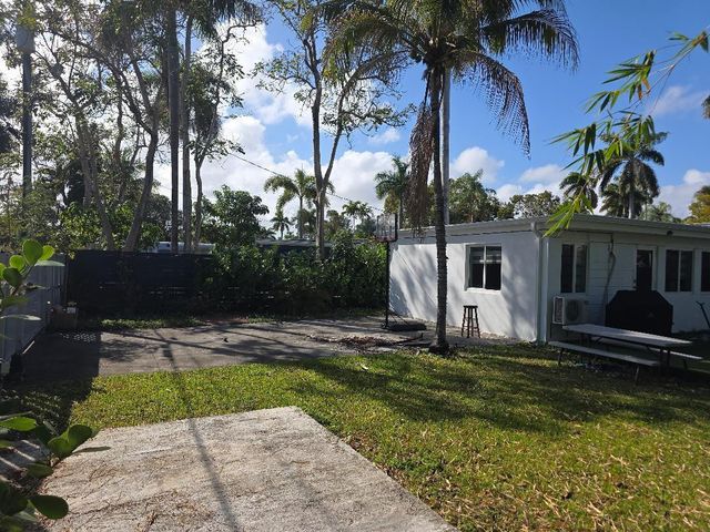 1532 Fletcher Street, Hollywood, FL 33020
