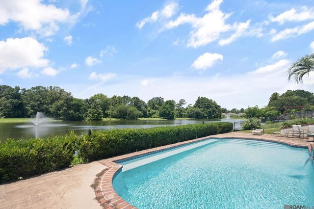 16924 Sunset Point Ct, Baton Rouge, LA 70816