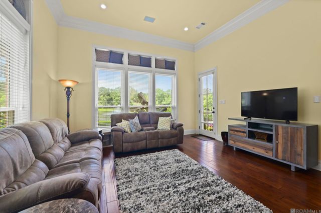 16924 Sunset Point Ct, Baton Rouge, LA 70816