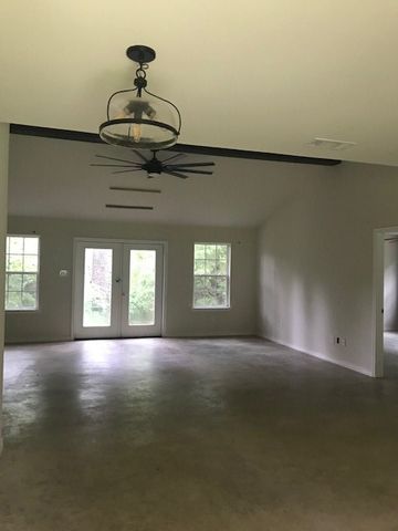 130 Lisa Layne Street, Gun Barrel City, TX 75156