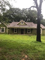 130 Lisa Layne Street, Gun Barrel City, TX 75156