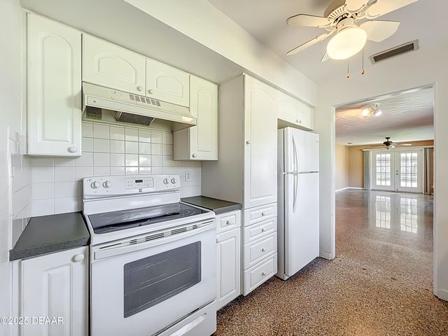 1401 Orange Tree Drive, Edgewater, FL 32132