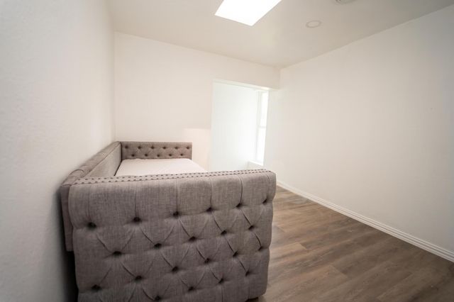 904 Dee Lane, Bedford, TX 76022