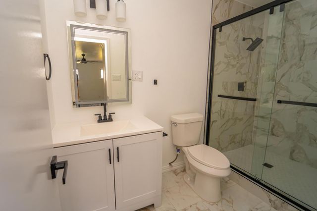 904 Dee Lane, Bedford, TX 76022