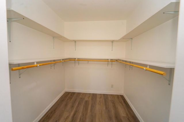 904 Dee Lane, Bedford, TX 76022