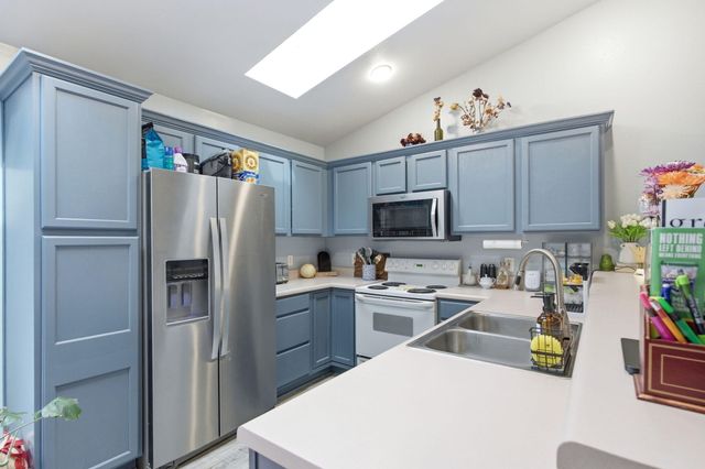 5345 E TRIKALLA DR, Columbia, MO 65202
