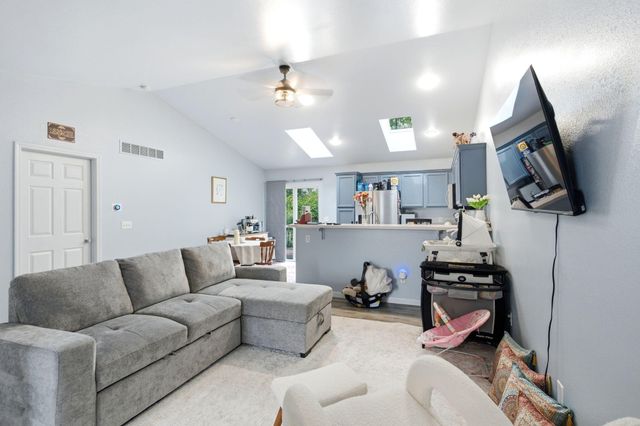 5345 E TRIKALLA DR, Columbia, MO 65202