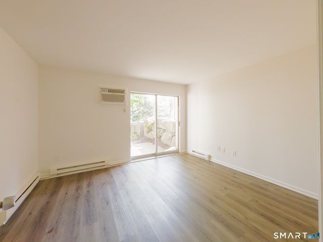 8 Rose Lane 24-11, Danbury, CT 06811