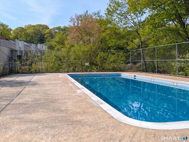 8 Rose Lane 24-11, Danbury, CT 06811