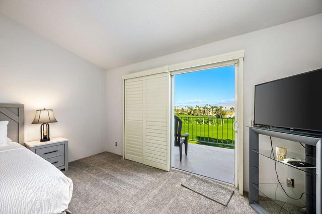 320 Vista Royale Drive, Palm Desert, CA 92211