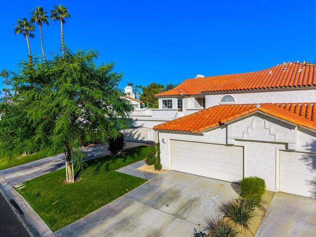 320 Vista Royale Drive, Palm Desert, CA 92211