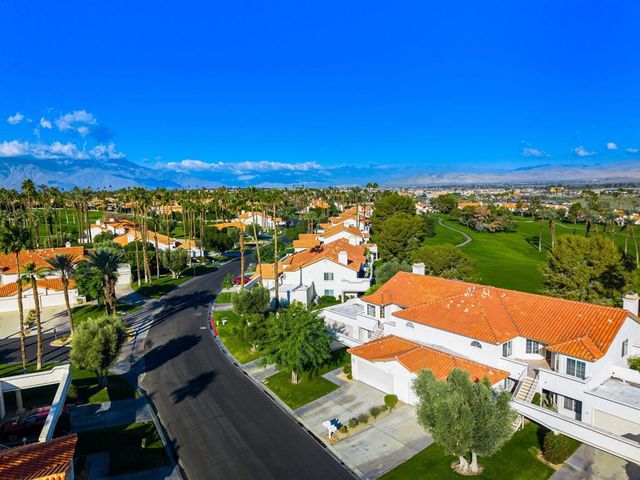 320 Vista Royale Drive, Palm Desert, CA 92211
