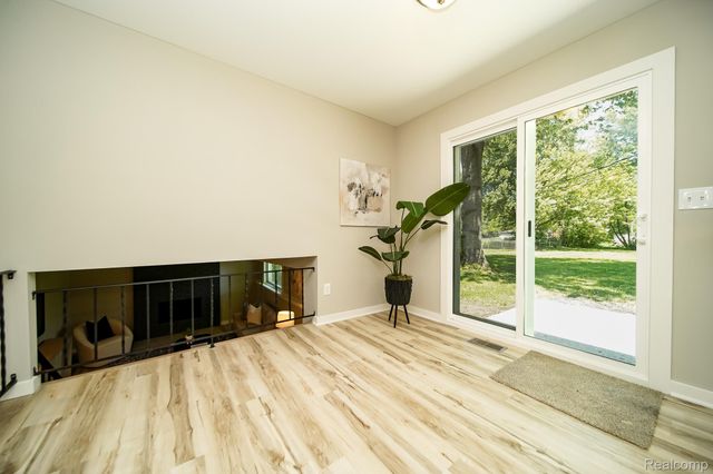 48297 Mallard Drive, Chesterfield Township, MI 48047