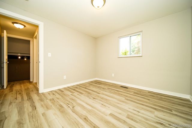 48297 Mallard Drive, Chesterfield Township, MI 48047