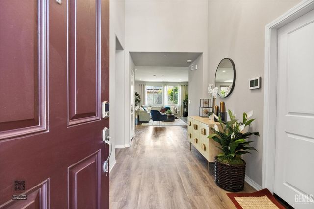 11614 Hollybrook Lane, Bakersfield, CA 93311